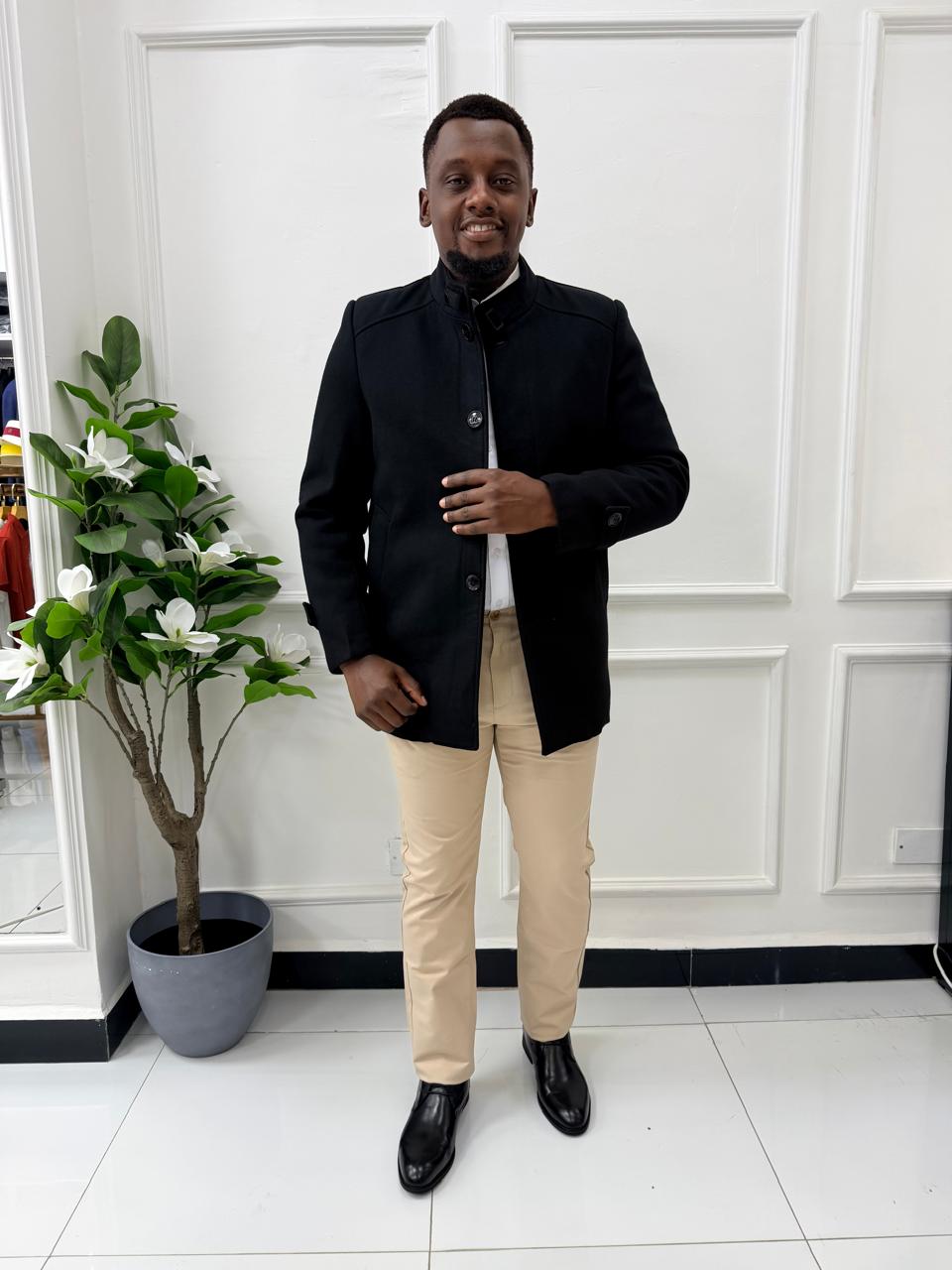 Mid Size Men's Trench coat