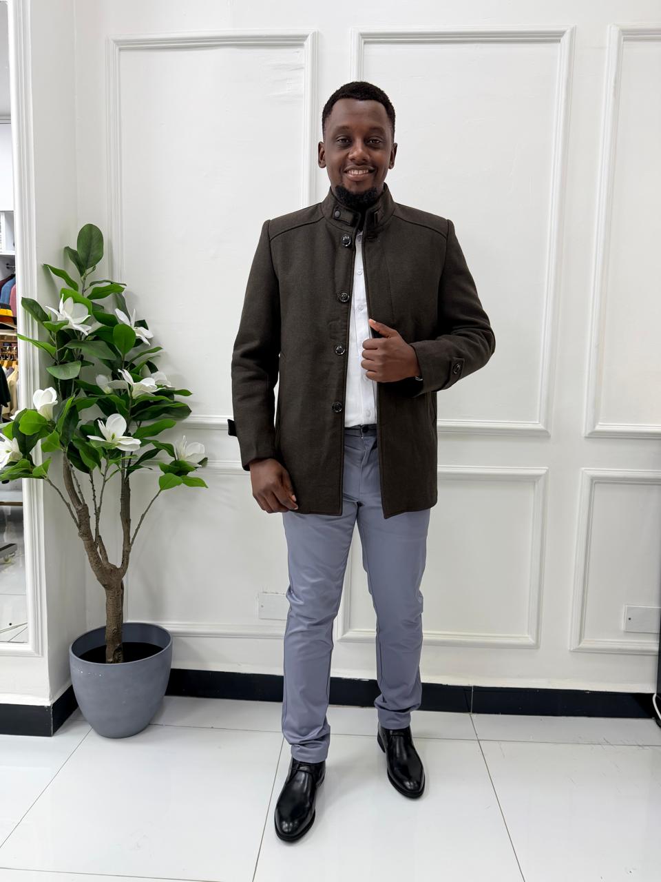 Mid Size Men's Trench coat